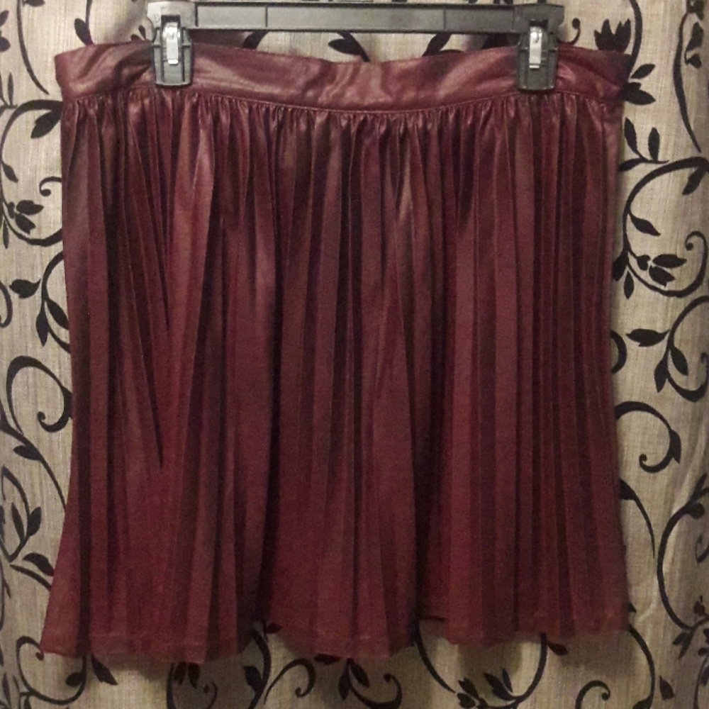 Bongo Burgundy skirt